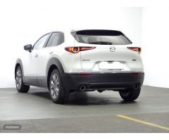 Mazda CX-30 2.0 SKACT-X ZENITH BLACK SAFETY 2WD AUTO 180 5P de 2019 con 72.000 Km por 23.900 EUR. en