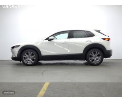 Mazda CX-30 2.0 SKACT-X ZENITH BLACK SAFETY 2WD AUTO 180 5P de 2019 con 72.000 Km por 23.900 EUR. en