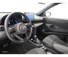 Toyota Yaris CROSS SUV 1.5 VVT-I HYBRID ADVENTURE 116 5P de 2022 con 7.251 Km por 29.125 EUR. en Bar
