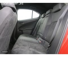 Lexus UX 2.0 250H BUSINESS AUTO 184CV 5P de 2019 con 42.514 Km por 27.900 EUR. en Barcelona