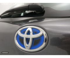 Toyota Yaris Berlina 1.5 VVT-I HYBRID ACTIVE AUTO 100 5P de 2019 con 34.293 Km por 16.545 EUR. en Ba