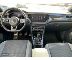 Volkswagen T-Roc R-Line 1.5 TSI 110kW (150CV) de 2019 con 20.750 Km por 24.900 EUR. en Las Palmas