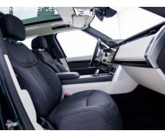 Land Rover Range Rover 4.4 V8 530PS 4WD Auto Autobiography de 2023 con 4.000 Km por 235.000 EUR. en