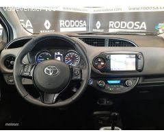 Toyota Yaris 1.5 Hybrid Active de 2018 con 46.553 Km por 17.500 EUR. en Ourense