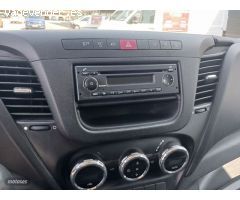 Iveco Daily 16M L4 H2 de 2018 con 138.431 Km por 24.990 EUR. en Toledo