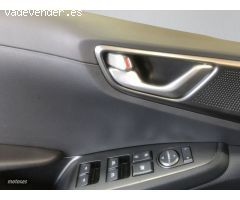 Hyundai Ioniq BERLINA 1.6 GDI PHEV KLASS AUTOMATICO 141CV 5P de 2022 con 24.805 Km por 32.900 EUR. e