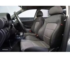 Seat Leon 1.9TDi 150cv FR de 2005 con 235.000 Km por 5.750 EUR. en Madrid