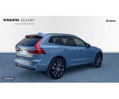 Volvo XC 60 XC60 Plus, B4 (gasolina), Gasolina, Dark de 2022 con 5 Km por 52.900 EUR. en Pontevedra