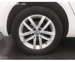 Volkswagen Golf 1.6 TDI 115cv Advance de 2017 con 124.050 Km por 17.300 EUR. en Salamanca