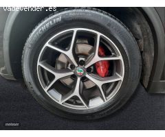Alfa Romeo Stelvio 2.0 Gasolina 206kW (280CV)   AWD Executive de 2018 con 108.492 Km por 26.800 EUR.