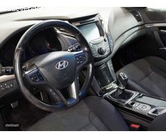 Hyundai i40 1.7 CRDI TECNO BLUEDRIVE 115CV de 2017 con 147.735 Km por 13.990 EUR. en Cadiz