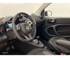 Smart Fortwo 60kW(81CV) EQ coupe de 2021 con 5.720 Km por 18.490 EUR. en Madrid