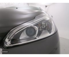 Peugeot 208 SIGNATURE 1.2 PURETECH 82CV 5P MAN de 2019 con 41.852 Km por 11.900 EUR. en Barcelona