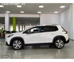 Peugeot 2008 Allure 1.5 BlueHDI 120 S&S EAT6 de 2019 con 13.000 Km por 18.900 EUR. en Malaga