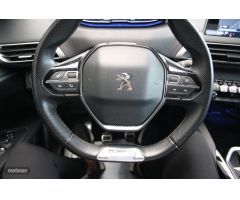 Peugeot 3008 1.2 TECH GT LINE 5P de 2023 con 48.021 Km por 21.500 EUR. en Pontevedra