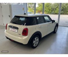 Mini Cooper 5P de 2018 con 21.000 Km por 15.500 EUR. en Alava