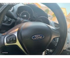 Ford Fiesta 1.5 75CV de 2015 con 107.000 Km por 7.500 EUR. en Madrid