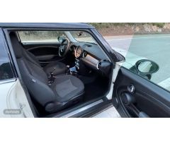 Mini Mini MINI ONE R52 1.4 95CV GASOLINA  DEL 12/2008 de 2008 con 149.325 Km por 6.990 EUR. en Giron