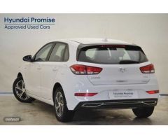 Hyundai i30 1.0 TGDI Klass LR 48V 120 de 2022 con 10.185 Km por 21.720 EUR. en Alava