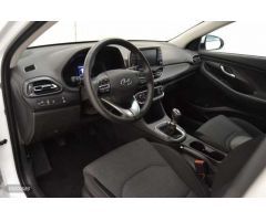 Hyundai i30 1.0 TGDI Klass LR 48V 120 de 2022 con 10.185 Km por 21.720 EUR. en Alava