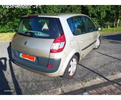 Renault Scenic EMOTION 1.6 de 2006 con 153.000 Km por 2.900 EUR. en Alava