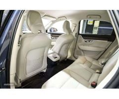 Volvo S 90 S90 2.0 D4 Inscription Auto de 2021 con 32.168 Km por 39.990 EUR. en Madrid