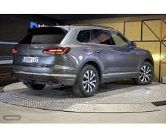 Volkswagen Touareg 3.0tdi V6 Bmt Premium 240 Tiptronic de 2020 con 152.371 Km por 42.990 EUR. en Mad
