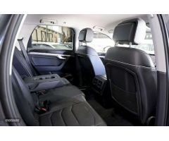 Volkswagen Touareg 3.0tdi V6 Bmt Premium 240 Tiptronic de 2020 con 152.371 Km por 42.990 EUR. en Mad