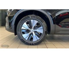 Volvo XC40 XC40 Recharge Essential, T4 plug-in hybrid, Electrico/Gasolina, Bright de 2023 con 1 Km p