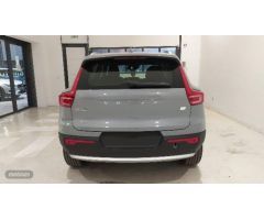 Volvo XC40 XC40 Recharge Plus, T4 plug-in hybrid, Electrico/Gasolina, Bright de 2023 con 1 Km por 46
