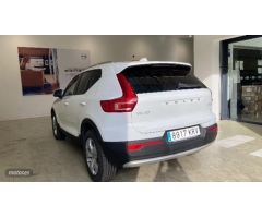 Volvo XC40 XC40 D4 AWD Momentum Automatico de 2018 con 89.889 Km por 29.500 EUR. en Cadiz