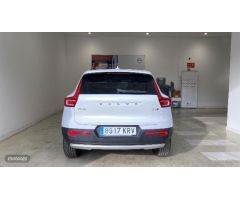Volvo XC40 XC40 D4 AWD Momentum Automatico de 2018 con 89.889 Km por 29.500 EUR. en Cadiz