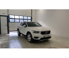 Volvo XC40 XC40 D4 AWD Momentum Automatico de 2018 con 89.889 Km por 29.500 EUR. en Cadiz
