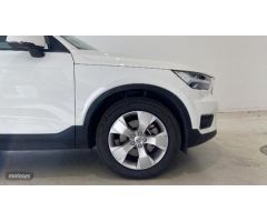 Volvo XC40 XC40 D4 AWD Momentum Automatico de 2018 con 89.889 Km por 29.500 EUR. en Cadiz