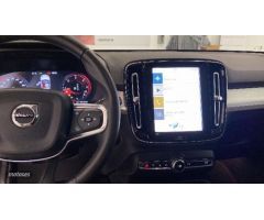 Volvo XC40 XC40 D4 AWD Momentum Automatico de 2018 con 89.889 Km por 29.500 EUR. en Cadiz