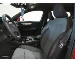 Volvo XC40 XC40 Recharge Core, T4 plug-in hybrid, Electrico/Gasolina, Bright de 2023 con 10 Km por 4