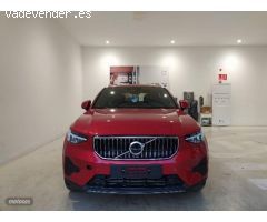 Volvo XC40 XC40 Recharge Core, T4 plug-in hybrid, Electrico/Gasolina, Bright de 2023 con 10 Km por 4