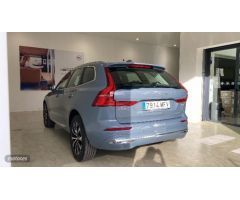 Volvo XC 60 2.0 D B4 PLUS BRIGHT AUTO 4WD 197 5P de 2023 con 2.900 Km por 53.000 EUR. en Cadiz