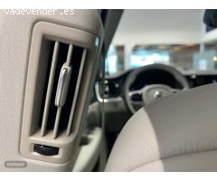 Volvo XC 60 XC60 Recharge Plus, T6 plug-in hybrid eAWD, Electrico/Gasolina, Dark de 2023 con 6 Km po