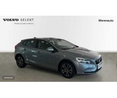 Volvo V 40 2.0 D2 MOMENTUM 120 5P de 2018 con 139.291 Km por 18.000 EUR. en A Coruna
