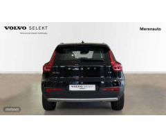 Volvo XC40 1.5 T3 MOMENTUM 156 5P de 2018 con 113.609 Km por 23.800 EUR. en A Coruna