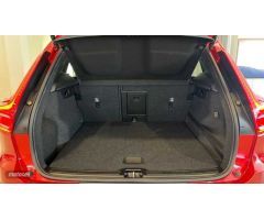 Volvo XC40 2.0 D3 BUSINESS PLUS AUTO 150 5P de 2020 con 21.155 Km por 32.900 EUR. en A Coruna