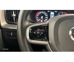 Volvo XC 60 XC60 D4 AWD R-Design Automatico de 2017 con 161.554 Km por 32.500 EUR. en A Coruna