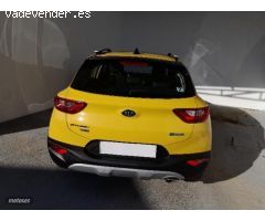 Kia Stonic 1.0 T-GDI 74KW MHEV IMT DRIVE 100 5P de 2021 con 49.445 Km por 19.290 EUR. en Cadiz