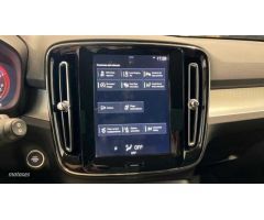 Volvo XC40 XC40 T4 AWD Momentum Automatico de 2018 con 88.279 Km por 33.500 EUR. en A Coruna