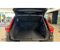 Volvo XC40 XC40 T4 AWD Momentum Automatico de 2018 con 88.279 Km por 33.500 EUR. en A Coruna