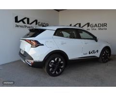 Kia Sportage 1.6 T-GDI PHEV DRIVE 4WD AUTO 265 5P de 2023 con 7 Km por 40.490 EUR. en Cadiz