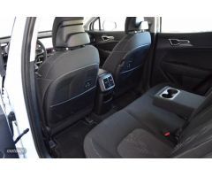 Kia Sportage 1.6 T-GDI PHEV DRIVE 4WD AUTO 265 5P de 2023 con 7 Km por 40.490 EUR. en Cadiz