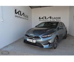 Kia Ceed 1.5 MHEV 118KW TECH DCT 160 5P de 2023 con 5 Km por 26.790 EUR. en Cadiz