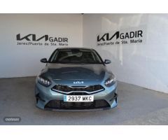 Kia Ceed 1.5 MHEV 118KW TECH DCT 160 5P de 2023 con 5 Km por 26.790 EUR. en Cadiz